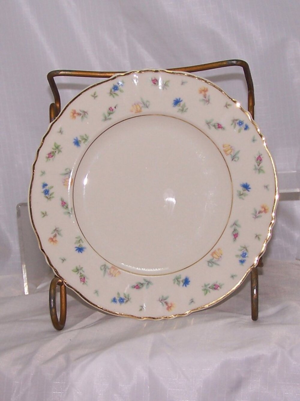 Bread & Butter Plate "Suzanne" by SYRACUSE